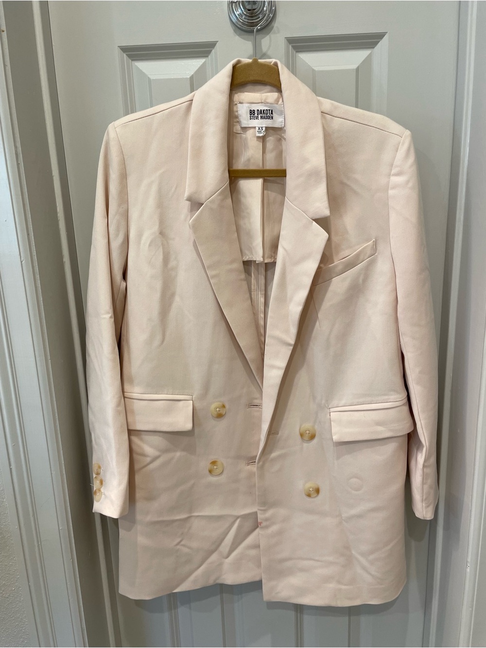 BB Dakota Pale Cream Double-Breasted Blazer